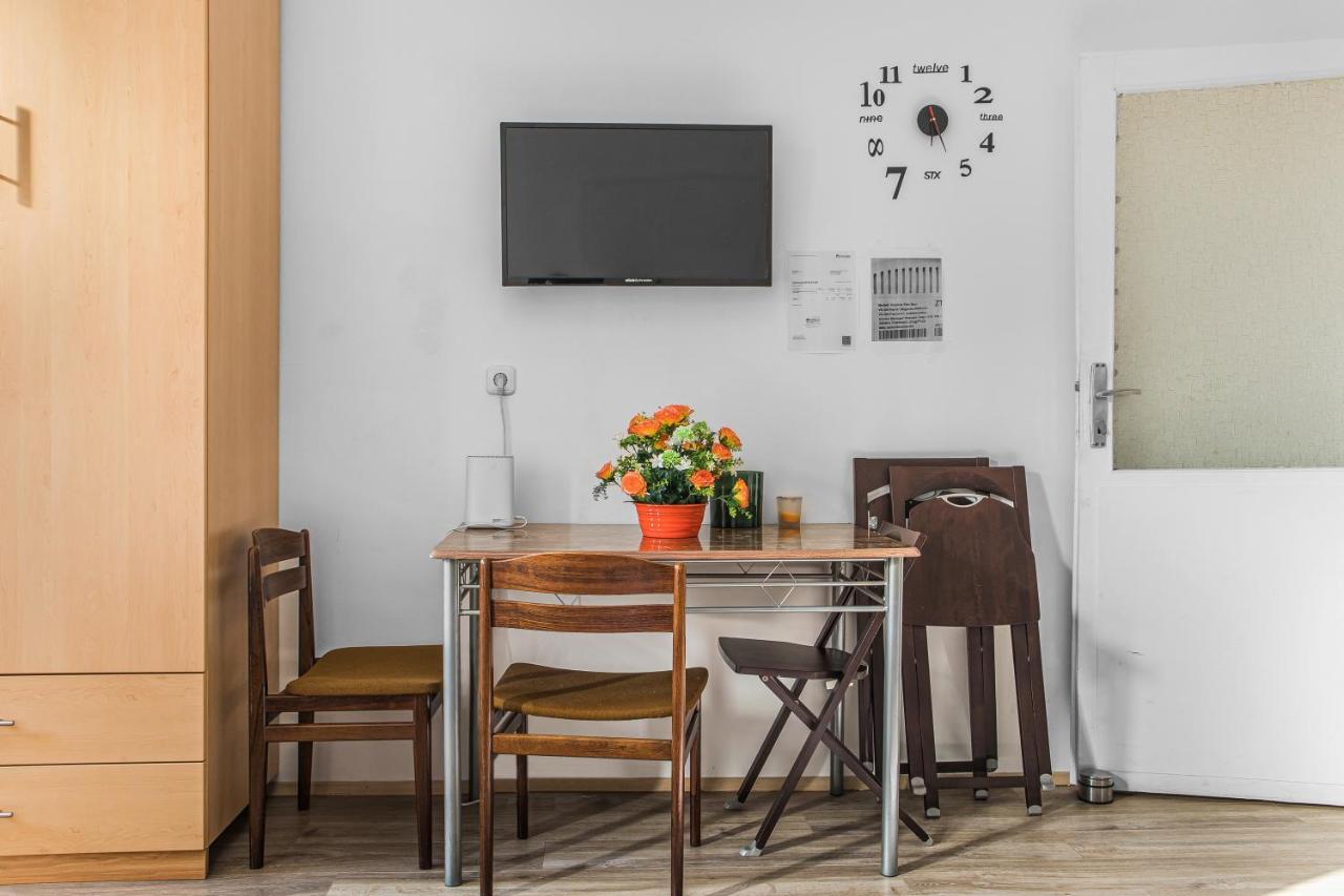 דירות וינה Cozy 1Br Apt. Near Millenium Tower & Danube River מראה חיצוני תמונה